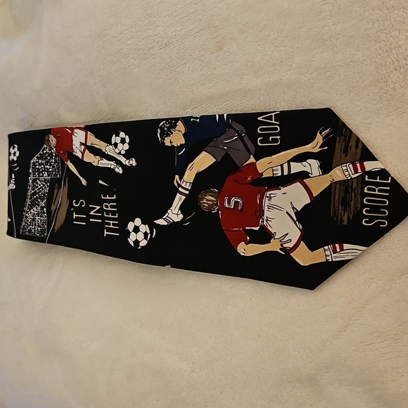 Vtg AMERICAN SPORTS 1970s Soccer Themed Black Tie - Picture 2 of 8